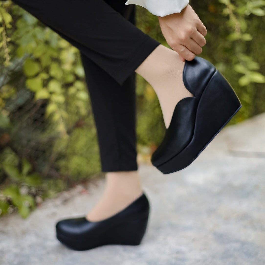 Cassy Pump Wedge