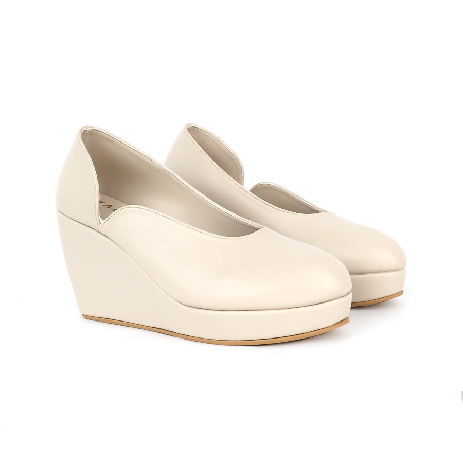 Cassy Pump Wedge