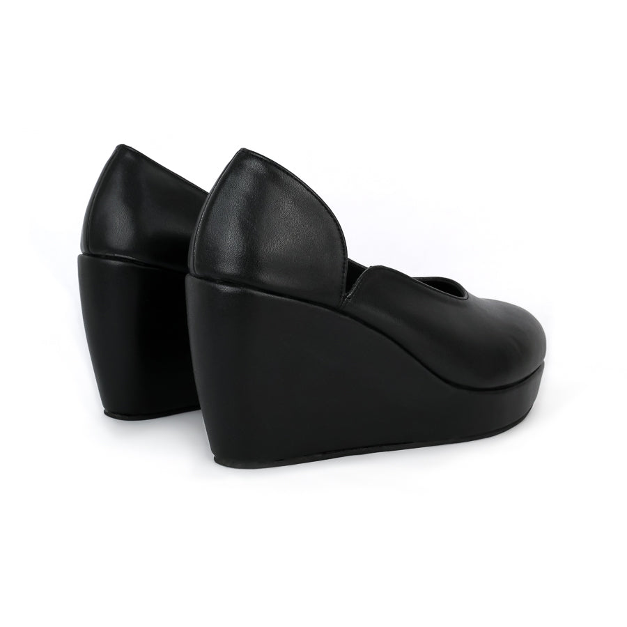 Cassy Pump Wedge