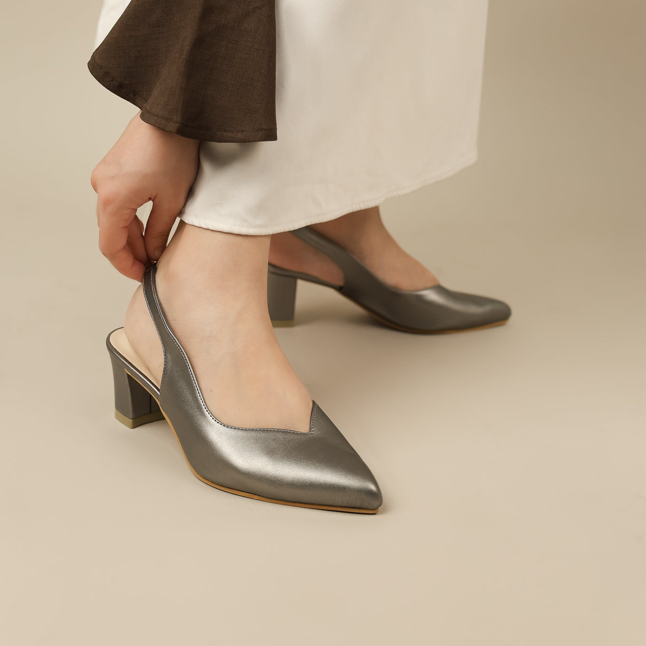 Vivy Pointed Slingback Heel