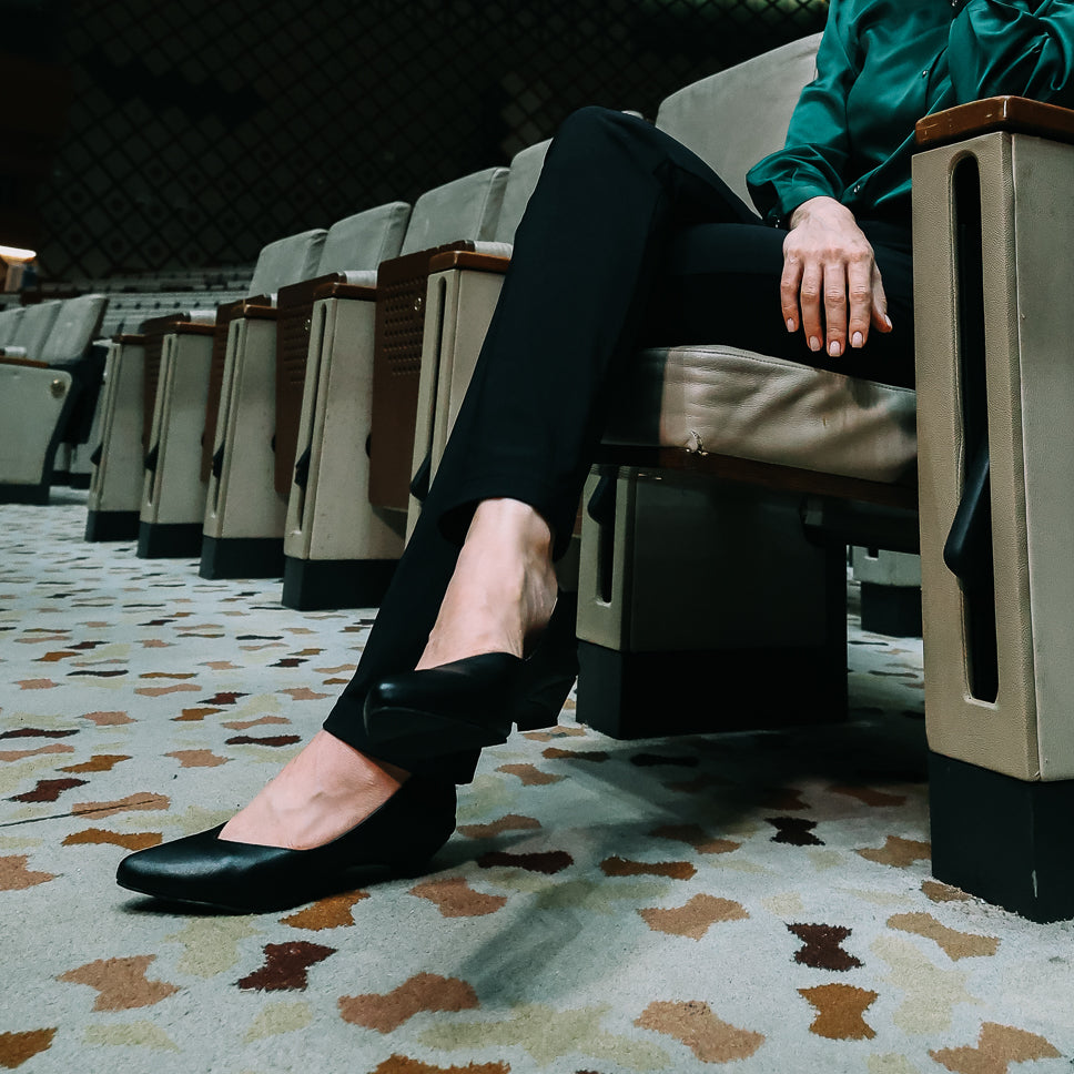 Vienna X Pointed Kitten Heel