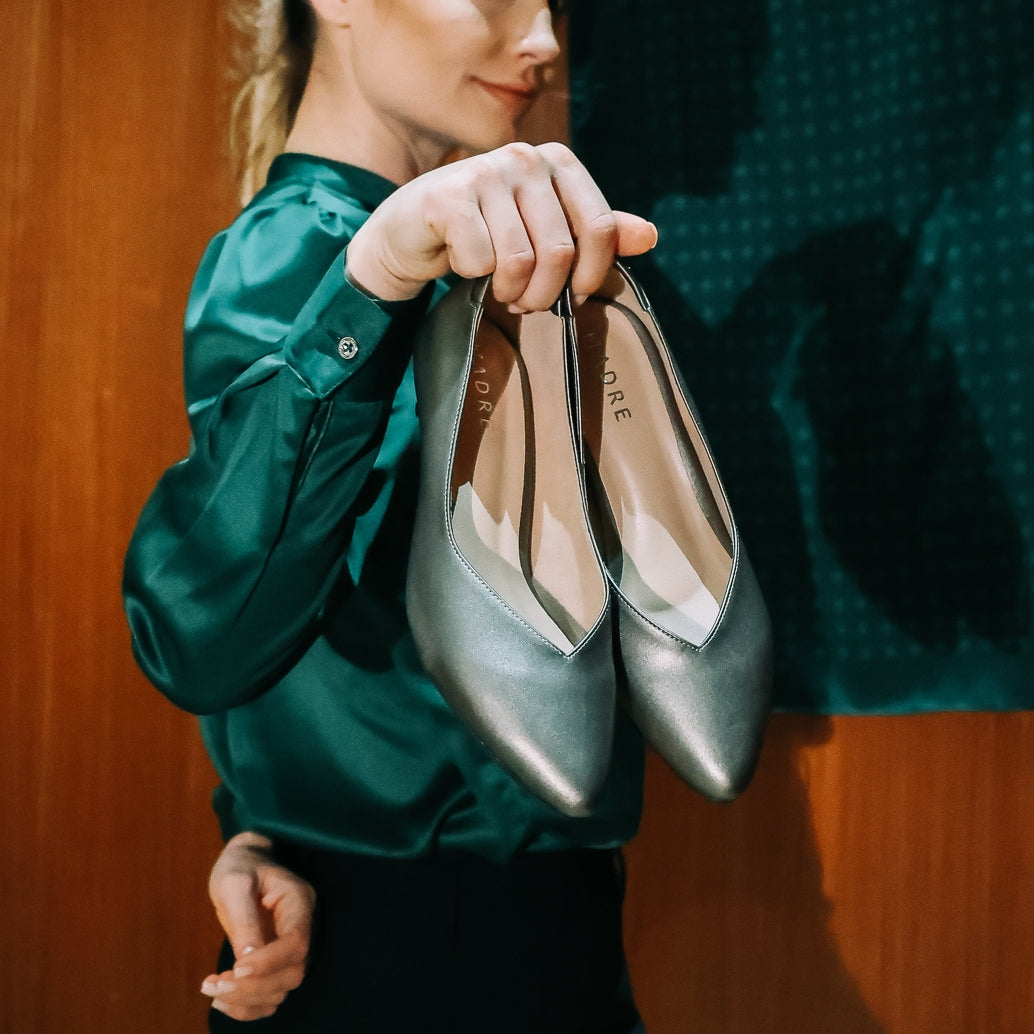 Vienna X Pointed Kitten Heel