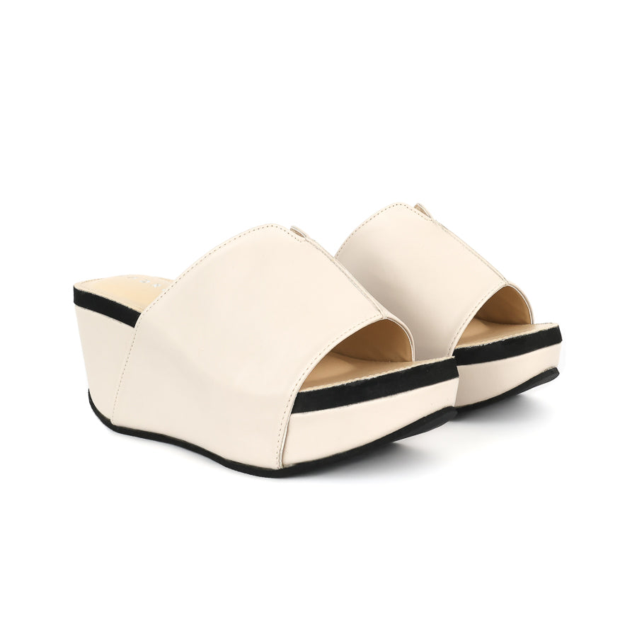 Deja Platform Sandal
