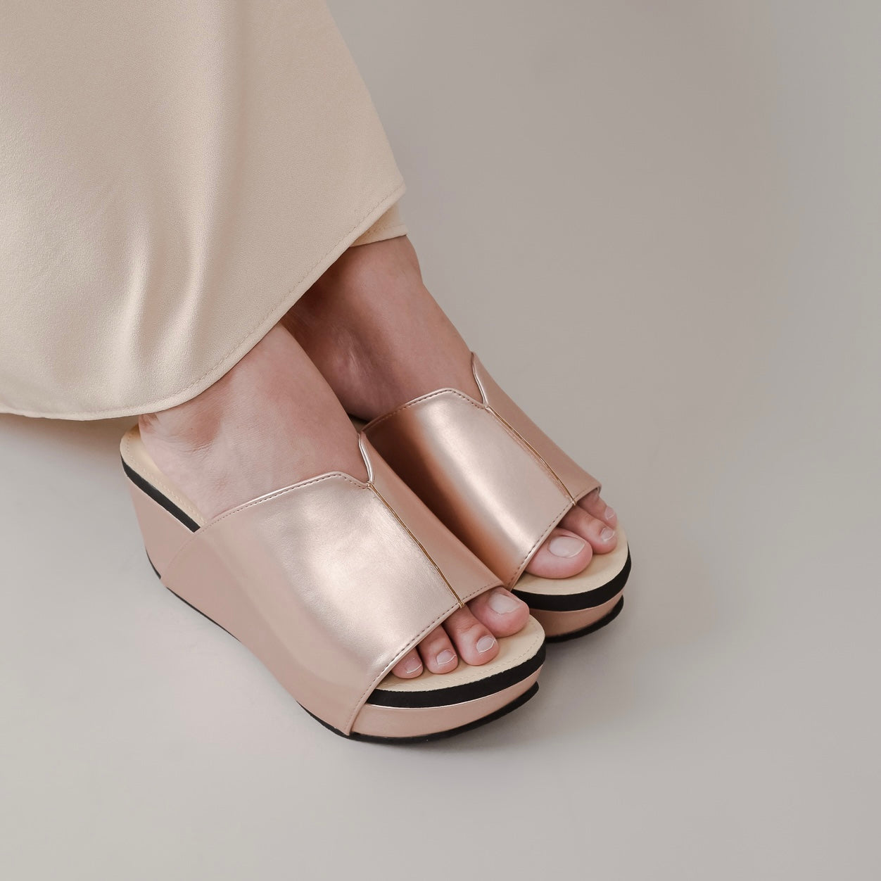 Deja Platform Sandal