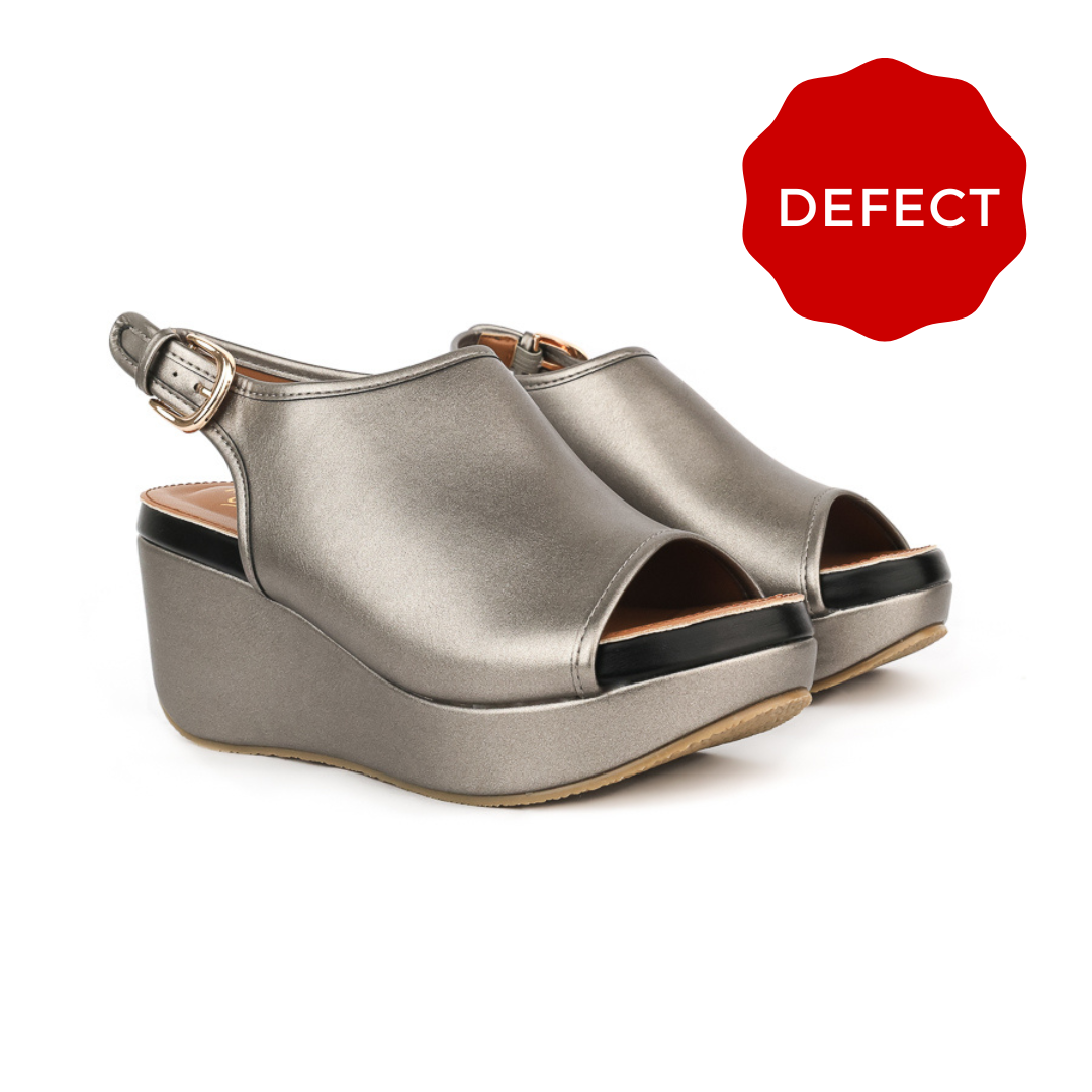 Defect Alyx Platform Sandal
