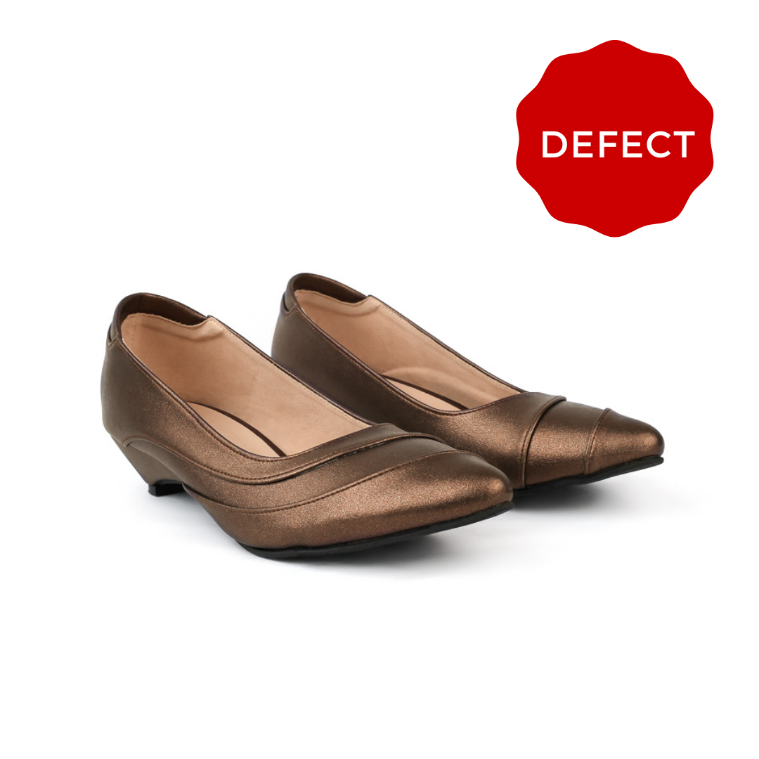 Defect Seroja X Pointed Kitten Heel