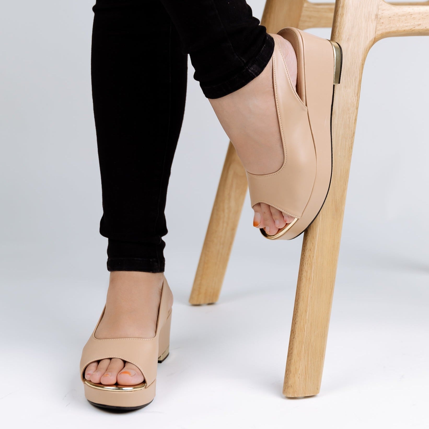 Dhea Slingback Peep Toe Wedge
