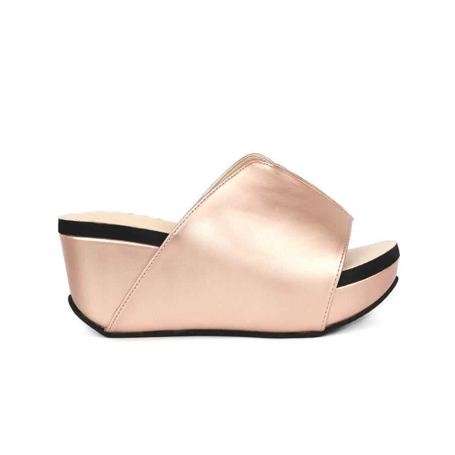 Deja Platform Sandal