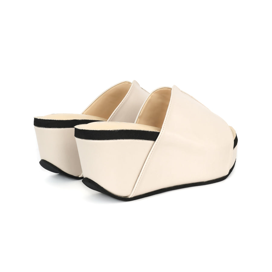 Deja Platform Sandal