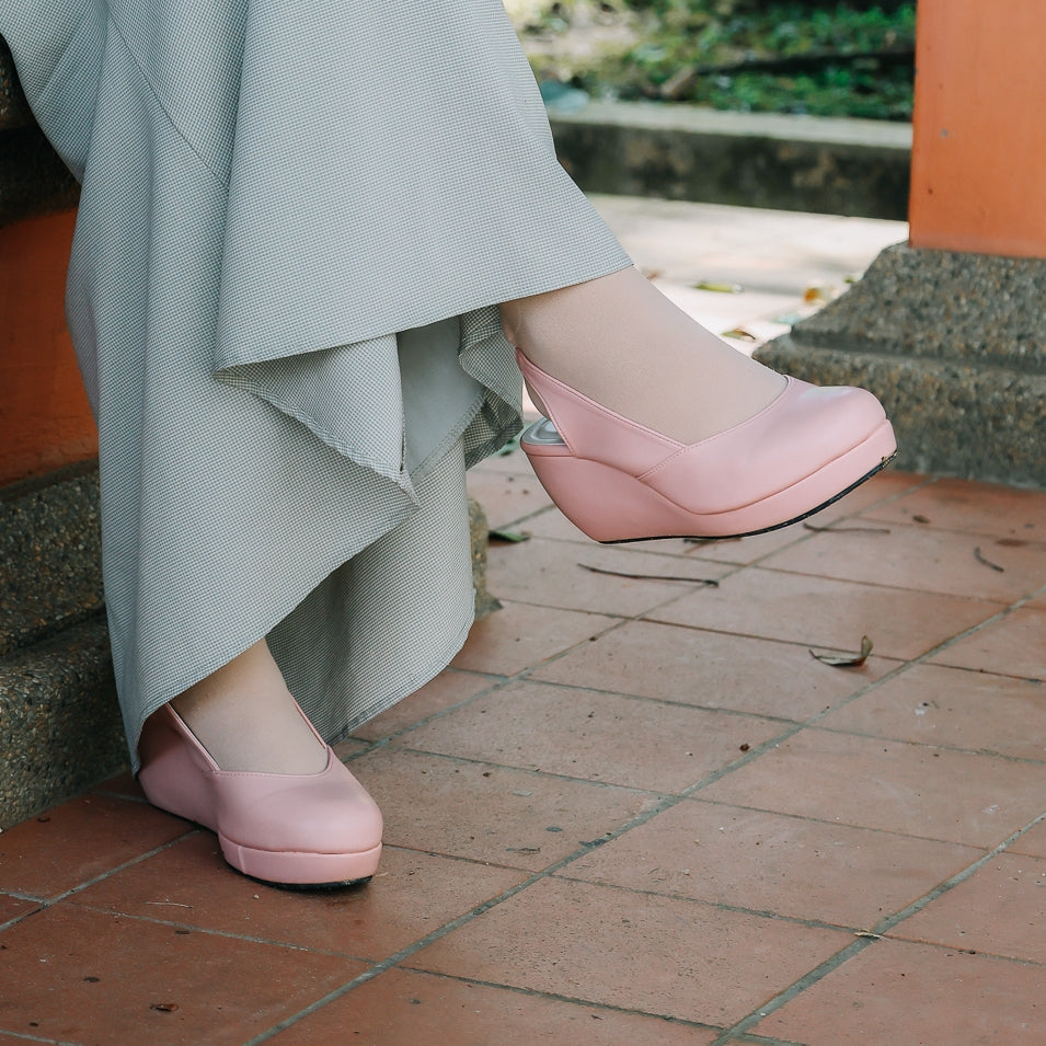 Reana SE Slingback Wedge