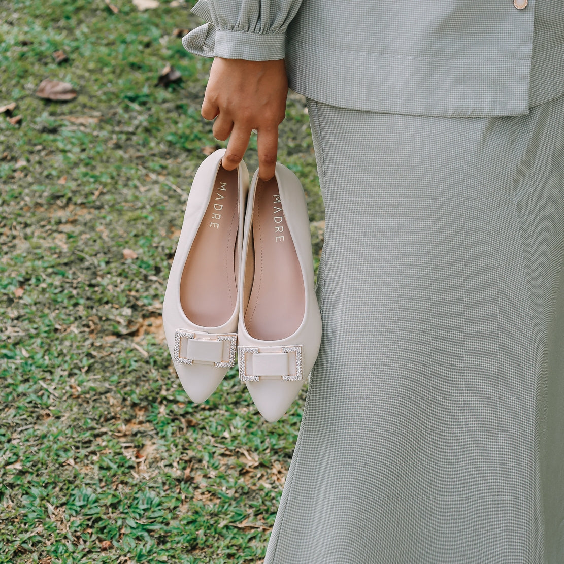 Defect Ayra Diamond Ballerina Flats