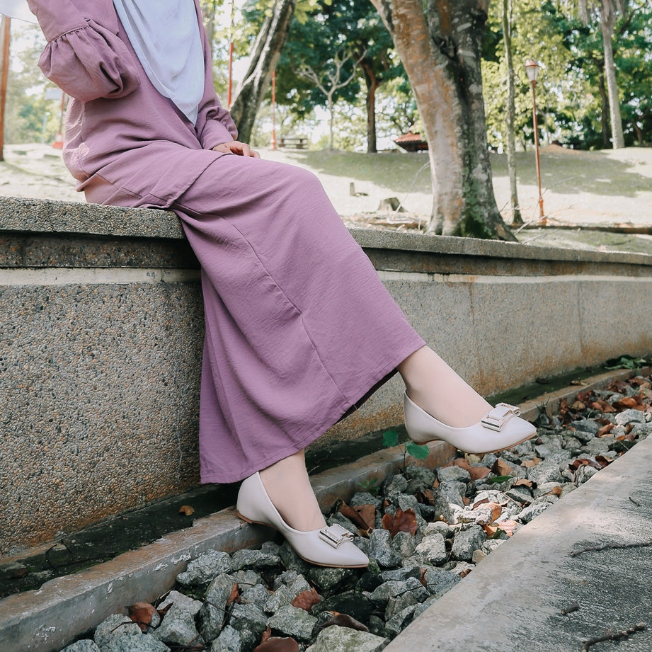 Defect Ayra Diamond Ballerina Flats