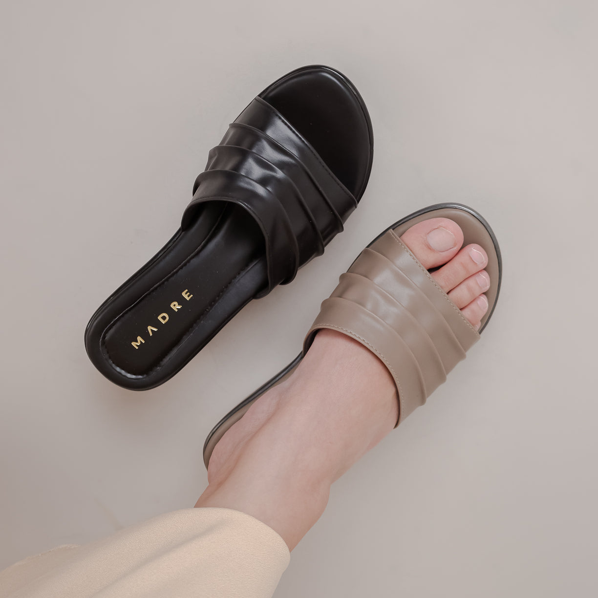 Defect Selma Pleated Sandal