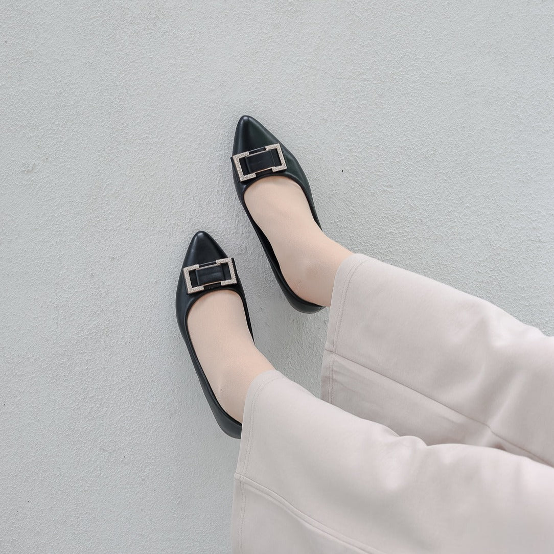 Defect Ayra Diamond Ballerina Flats