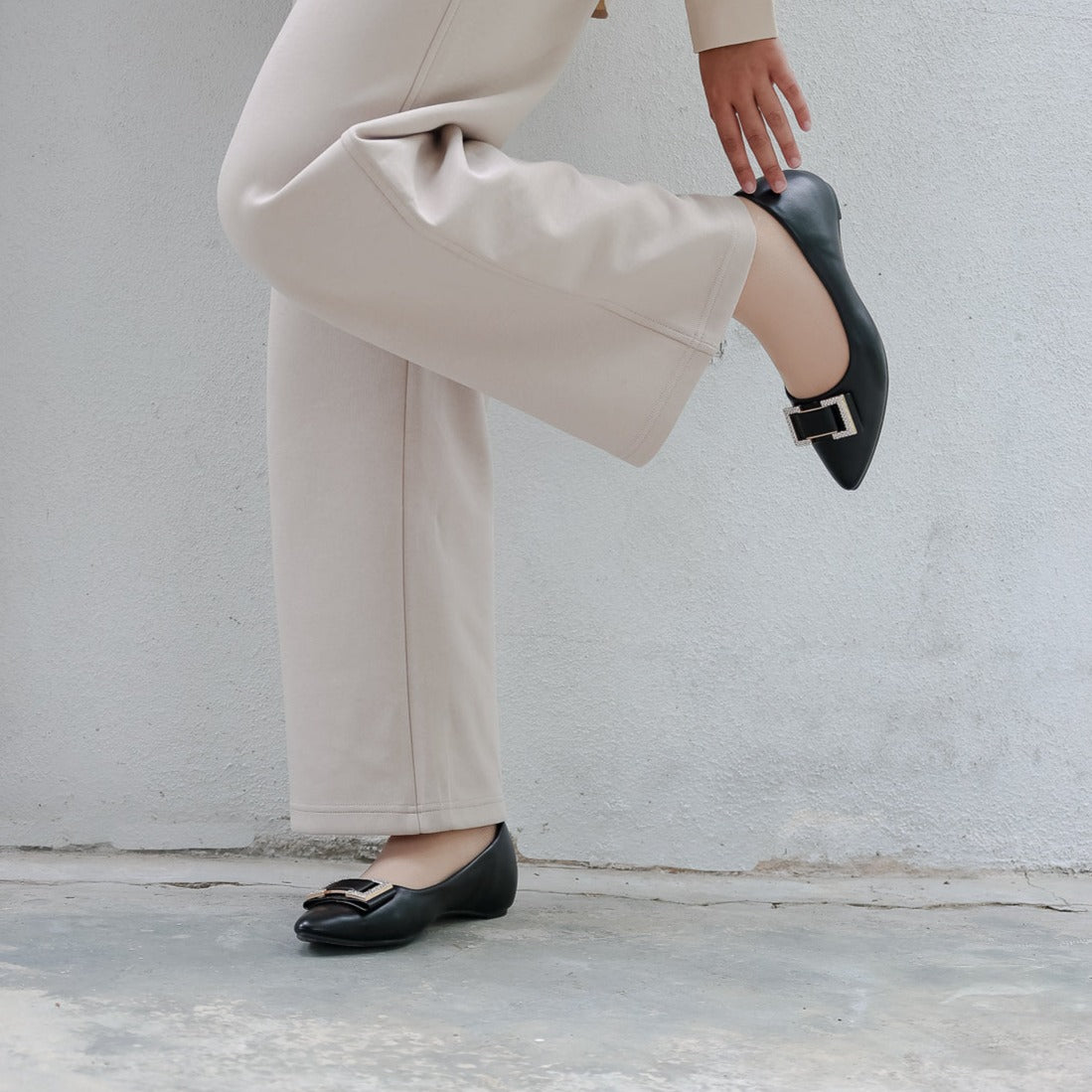 Defect Ayra Diamond Ballerina Flats