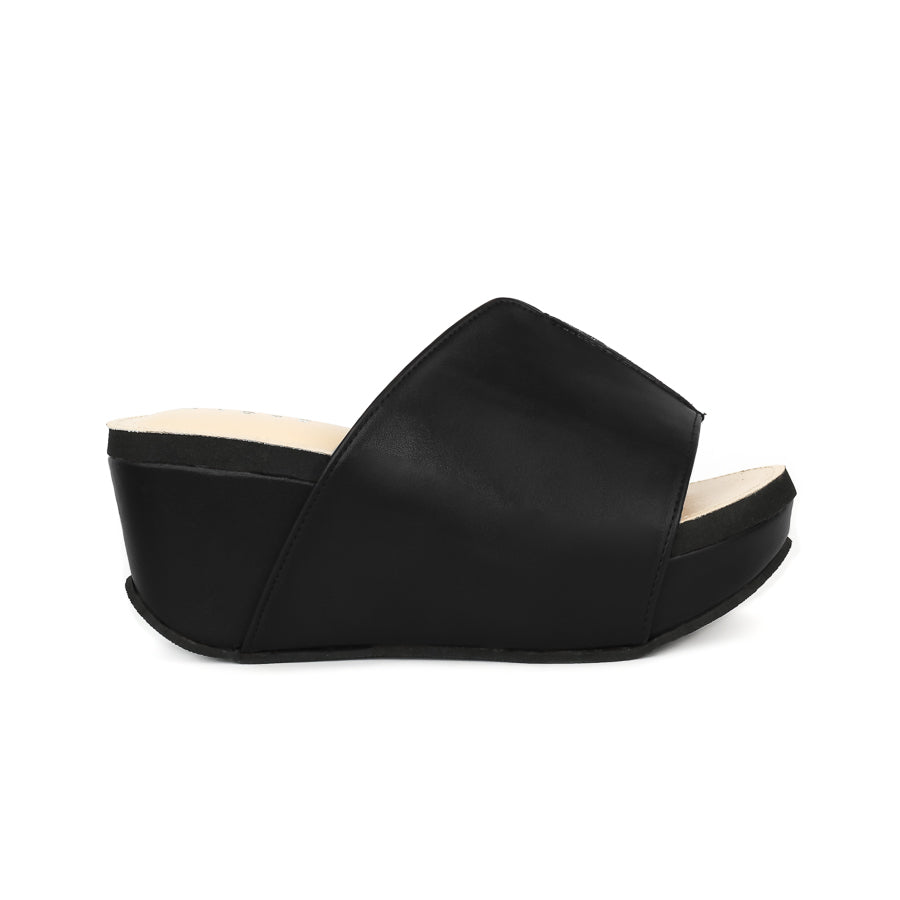 Deja Platform Sandal