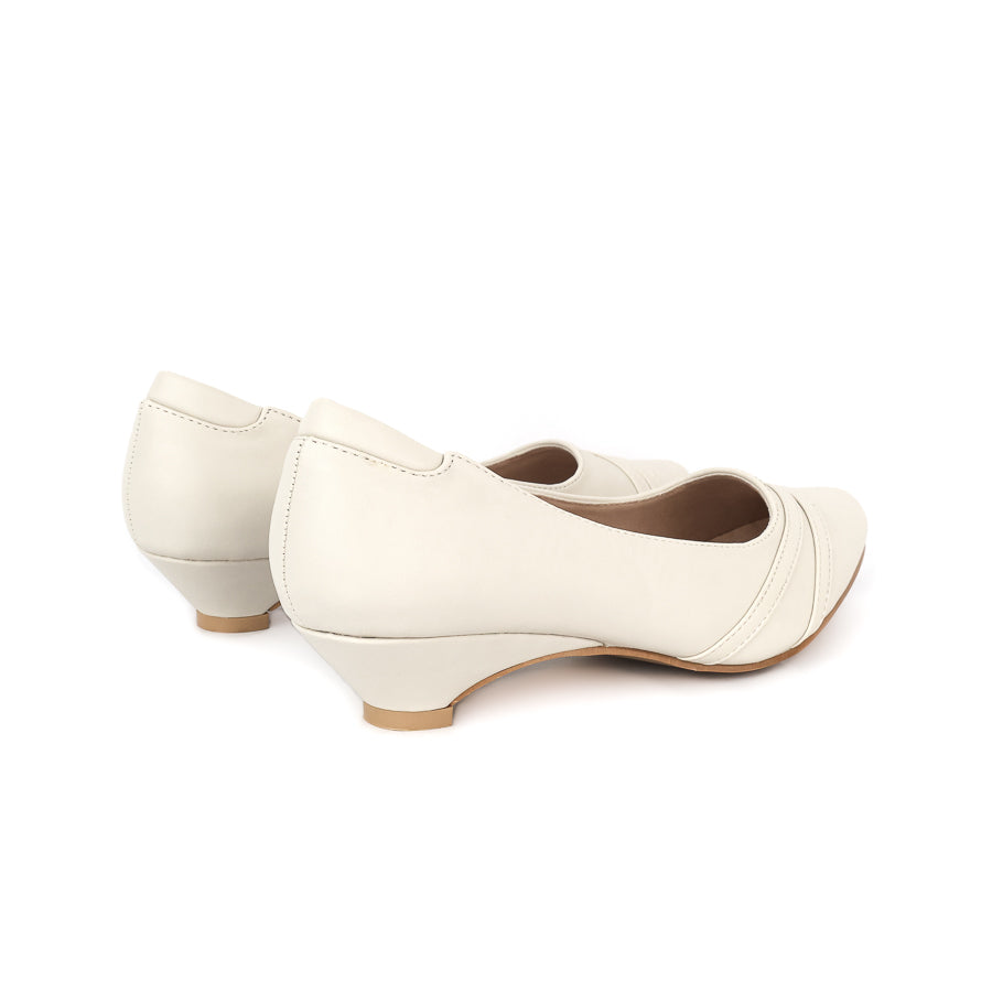 Fiona Pointed Kitten Heel