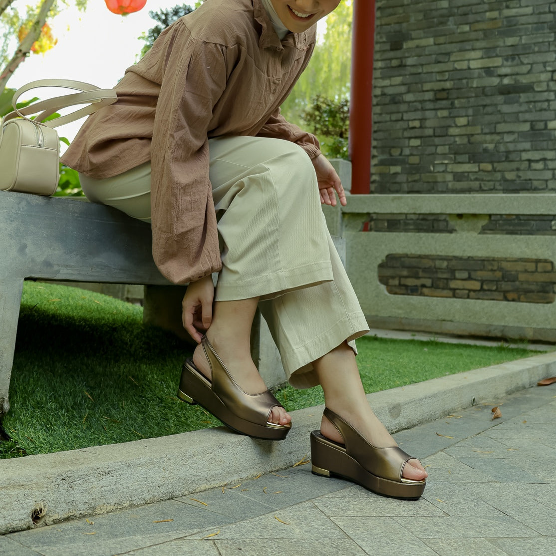 Dhea Slingback Peep Toe Wedge