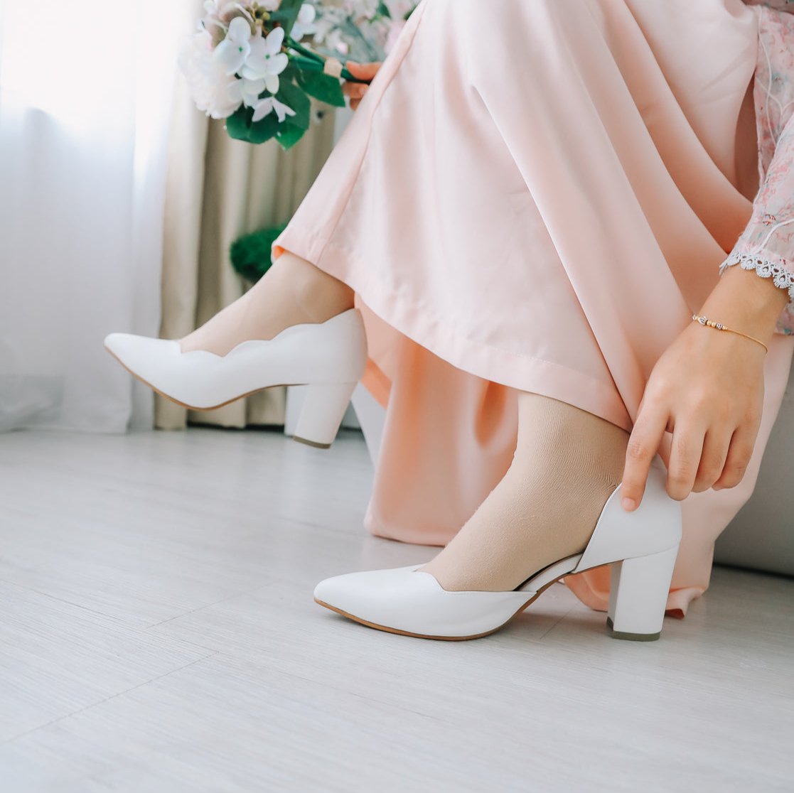 Defect Lily Scallop Block Heel