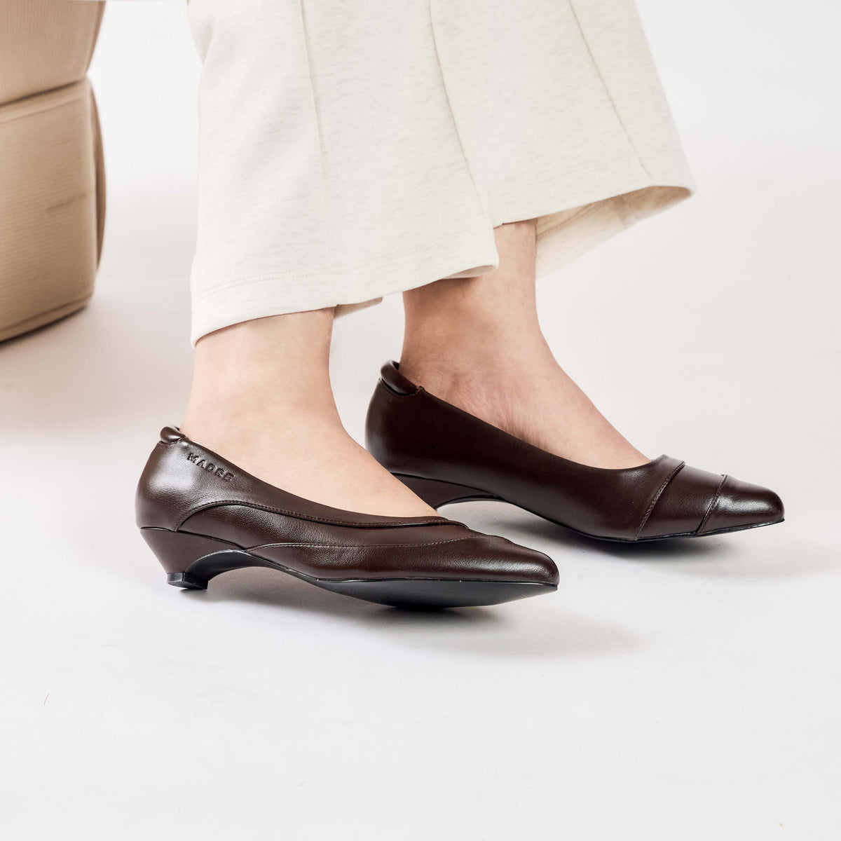 Seroja Luxe Pointed Kitten Heel