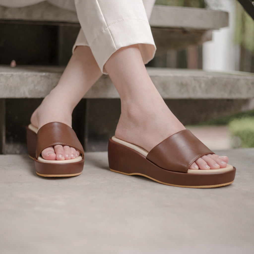 Defect Sersi Slip-On Sandal